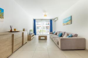 Private Terrace 3BR Home Near Bay & Promenade by QuickTrips