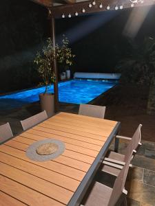 Villas Villa avec piscine a Montolieu : Villa avec Piscine Privée