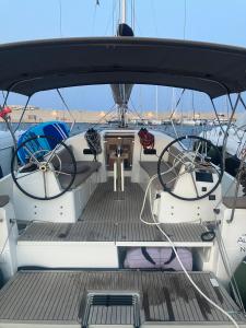 Aurora Sailing Getaway 2 or more Day Cruises in the Greek Islands