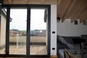 Stupenda mansarda con balcone