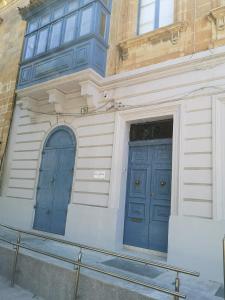 17 Domus Mariae Town House