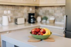 Fenestra Mare with Private Parking just 5min to Town and Beach