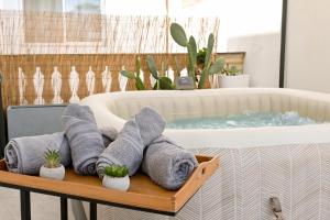 Vue Mer & Jacuzzi - Calme entre Valette et Sliema