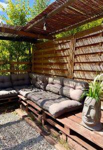 Jurta nad Zegrzem z prywatnym jacuzzi