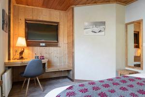 Hotels Hotel Ecureuil : photos des chambres