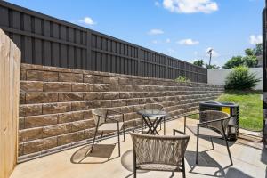 Rivers Edge - 111 Hickory Grove BLVD