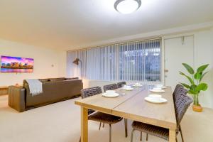 Stylish 2BR Apartment Close to DC Attractions