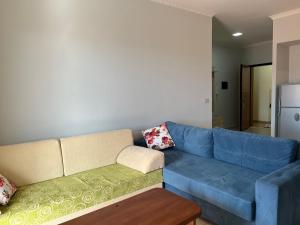 Sunrise Sea & Mountain Vista Apartments