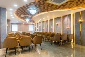 Hotel Kanha & Banquet