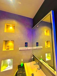 AV Luxury Villa - 3 BHK ll Swimmimg Pool ll Luxury Ambience ll