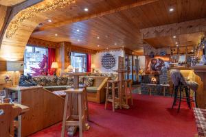 Hotels Hotel Ecureuil : photos des chambres