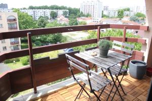 Appartements Appartement Cozy aux Portes de Paris : Appartement 2 Chambres avec Balcon