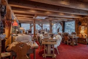 Hotels Hotel Ecureuil : photos des chambres