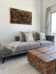 Teak Charm