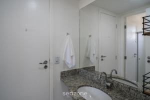 Apto confortável com piscina em Guarajuba GCH0201