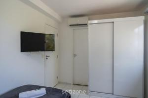 Apto confortável com piscina em Guarajuba GCH0201