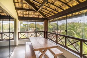 Apto confortável com piscina em Guarajuba GCH0201