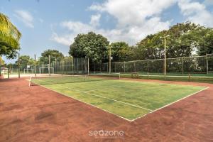Apto confortável com piscina em Guarajuba GCH0201