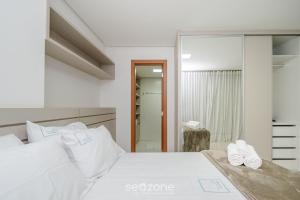 Studio em cond. com piscina e academia - LHG1603