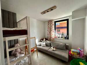 Schronisko Zmysłów - Apartament 4