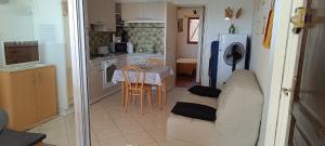 T2 avec Vue Magique sur la Marina - Wifi et Parking privé gratuits