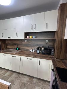 Stylish Central Apartment with Parking Option by ApartMAX