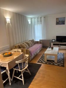 Apartmansko naselje JEZERO