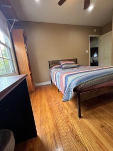 Lakewood beautiful 2 bedrooms with huge backyard