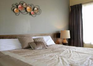 Coastal Inn - Kingfisher