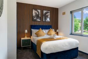 Games Room free Parking House