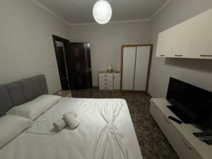 Ranias Apartment