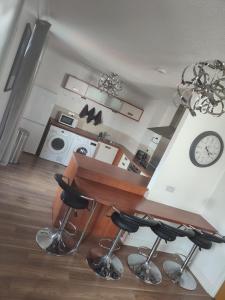 Rosebank Apartment Edinburgh City