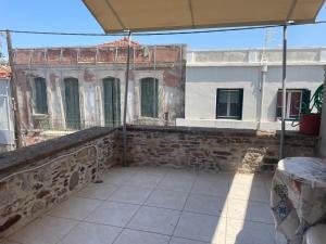 Stone Lodge in Castle B