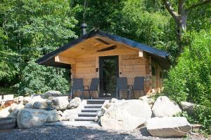 Woodcutters Cabin Authentic Log Cabin Talybont Aberystwyth SY245DW