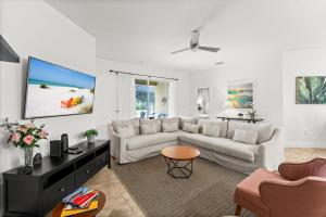 Spacious 5BR,4BA Solterra Resort Home w Private Pool & Resort Amenities!