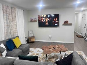 Luxury 3 KINGs Bedroom 10 mins from Newark airport 3 mins downtown