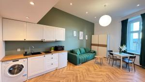 Tuwima Apart Green by DreamAp