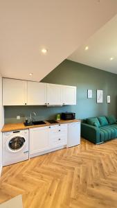 Tuwima Apart Green by DreamAp