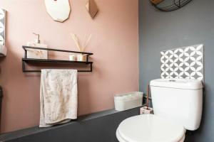 Wonderland 4 bedrooms 6 bed Castle Donnington EMA airport