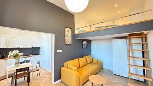 Tuwima Apart Yellow by DreamAp