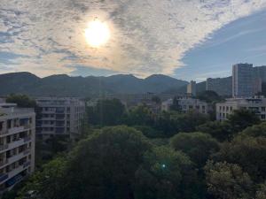 Appartements Le Devenson, appart 2 chambres, parking, climatisation : photos des chambres