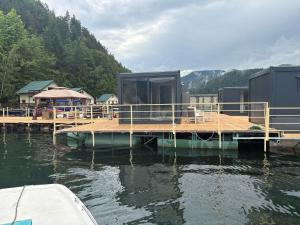 Ponton Plutitor New Life