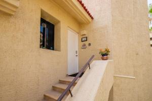 Casa del Mar- Oceanview, walk to dining and beach!