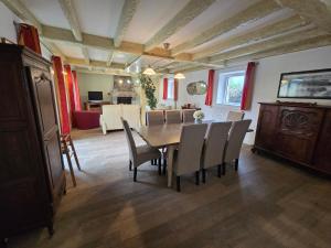 Maisons de vacances Authentique maison bretonne avec jardin fleuri : photos des chambres