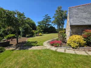 Maisons de vacances Authentique maison bretonne avec jardin fleuri : photos des chambres