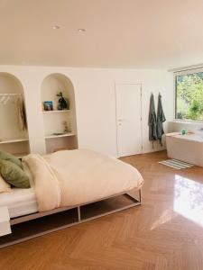 Leaf Holiday Studio Kortrijk