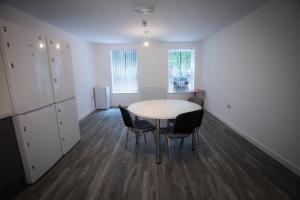 Large Room in Shared House