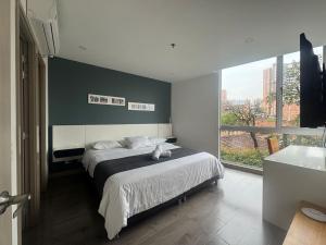 S406 Studio w Rooftop Pool Jacuzzi El Poblado
