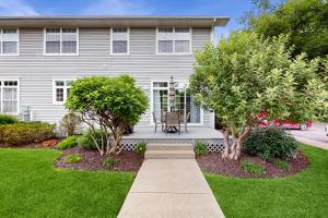 Beacon Court Condo F