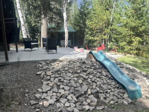 Sleeps 13 - Minutes to Yellowstone